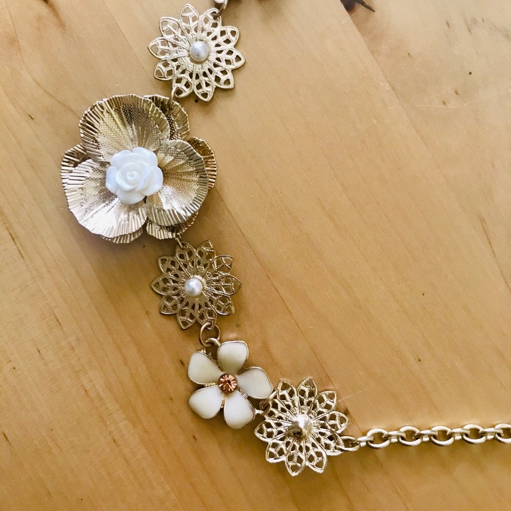 Gold Flower Necklace